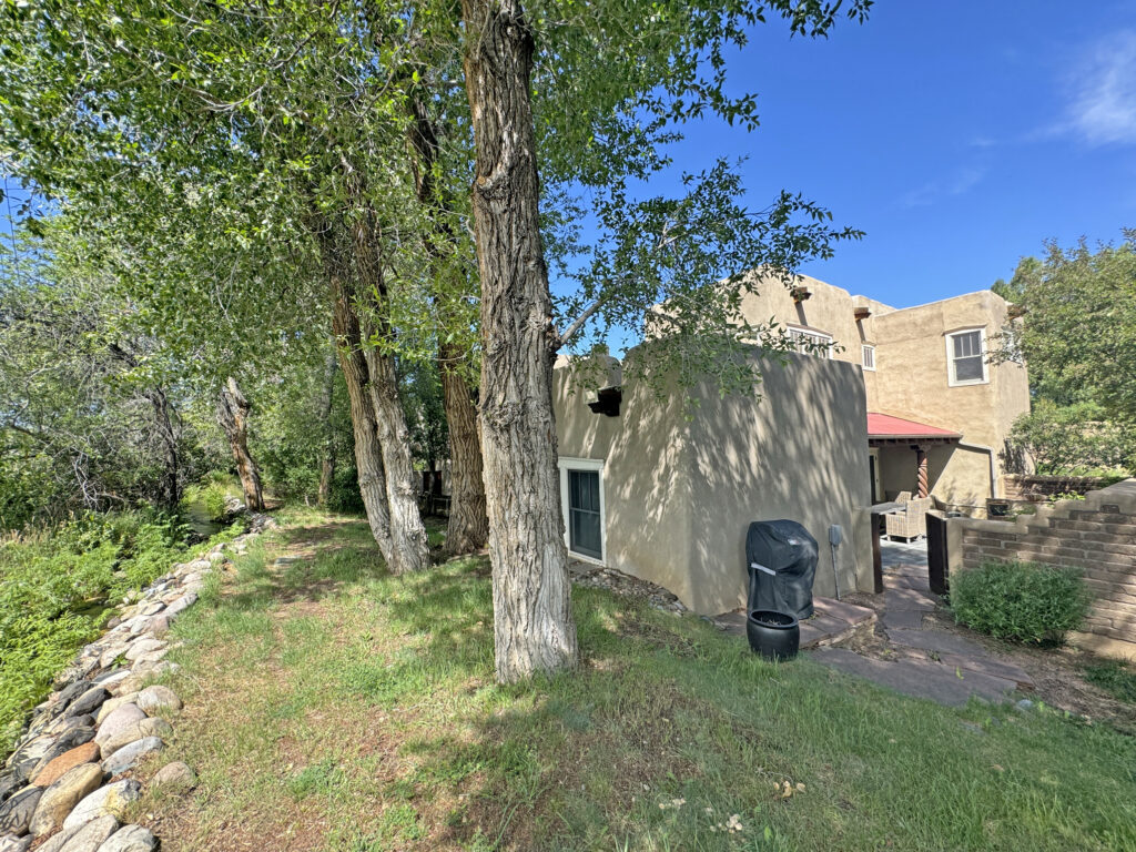 205 Upper Ranchitos Road Unit 13, Taos NM 87571