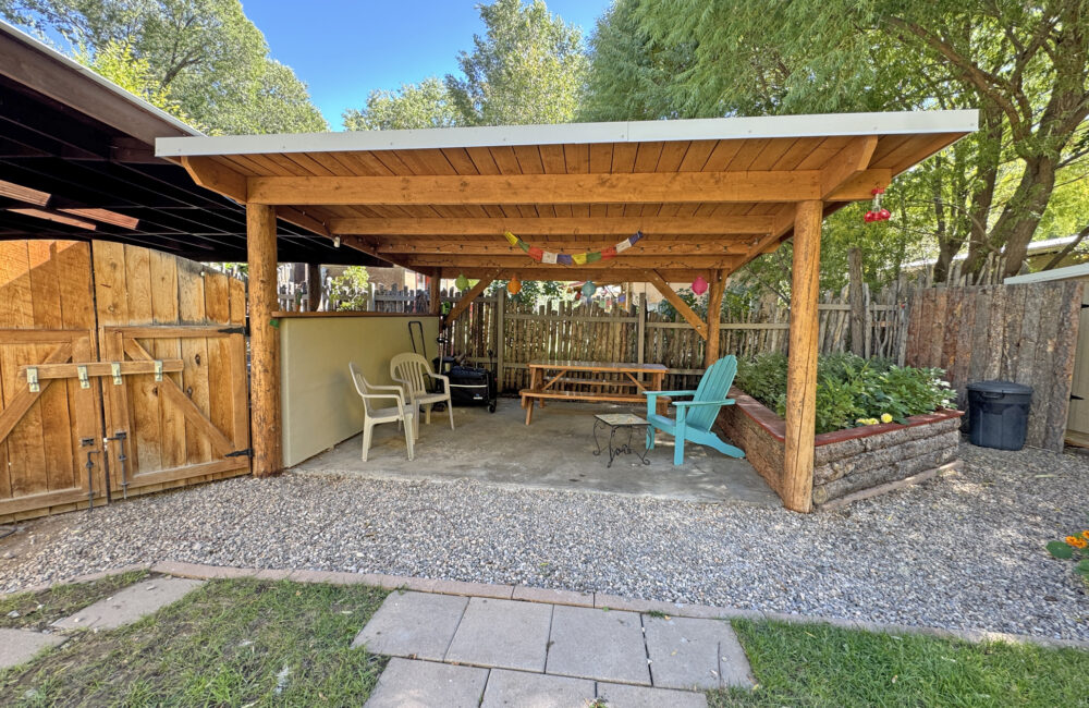 402 Maria Lane, Taos NM 87571