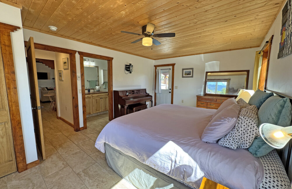 213 Las Olas Drive, Taos NM 87571