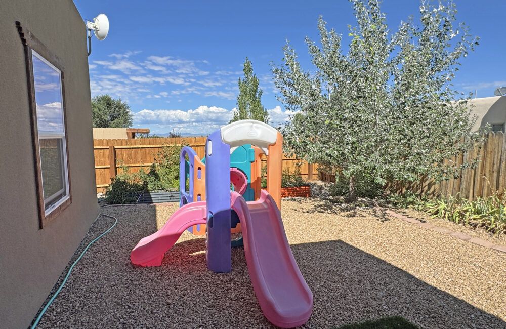 213 Las Olas Drive, Taos NM 87571