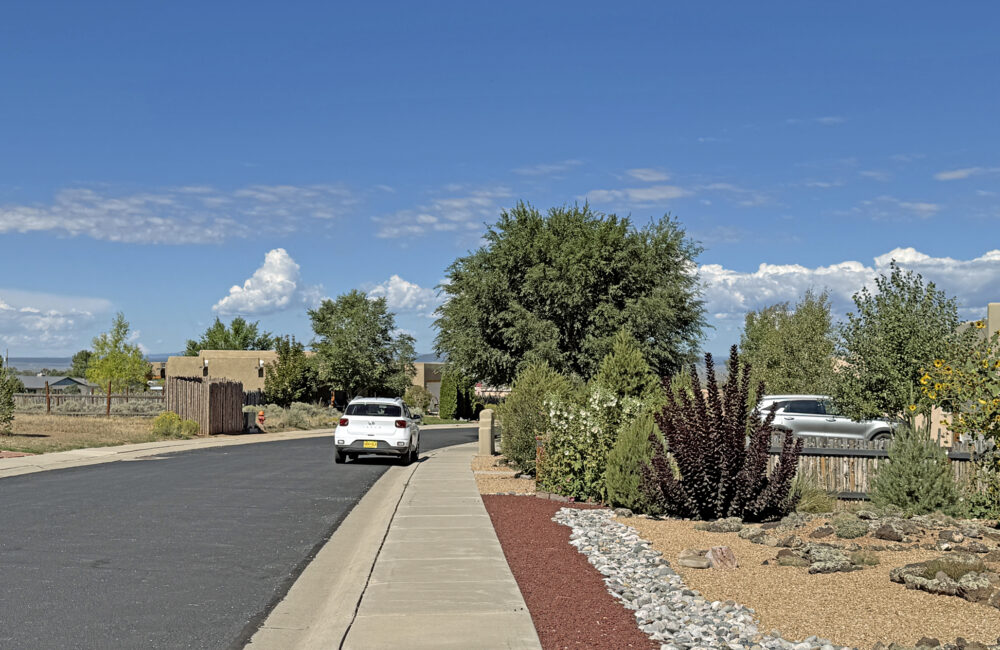 213 Las Olas Drive, Taos NM 87571