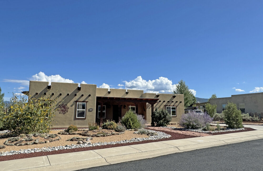 213 Las Olas Drive, Taos NM 87571