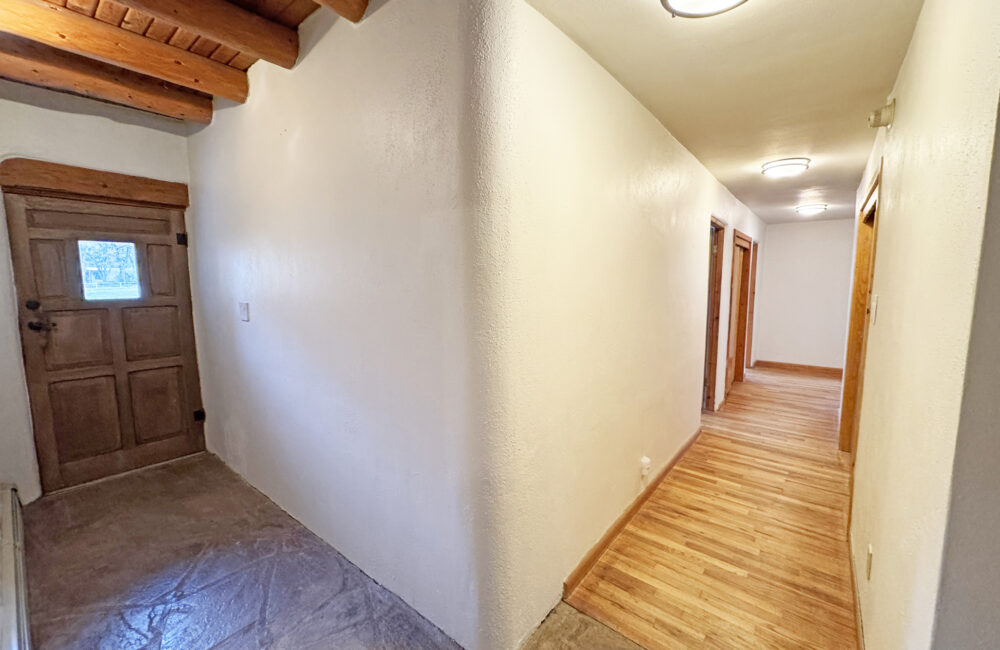 315 Theodora Street, Taos NM 87571