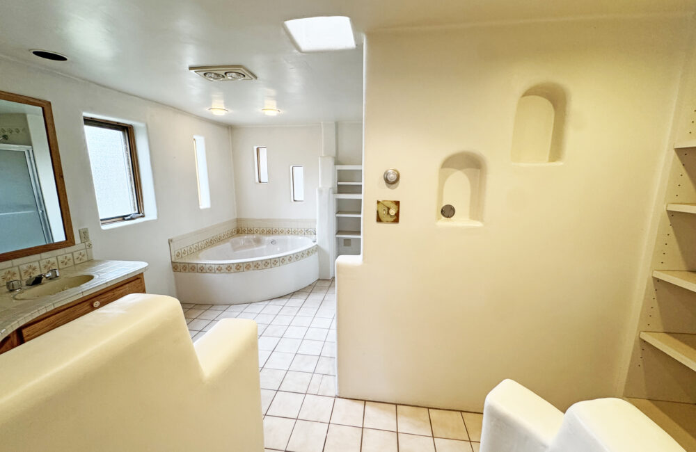 315 Theodora Street, Taos NM 87571