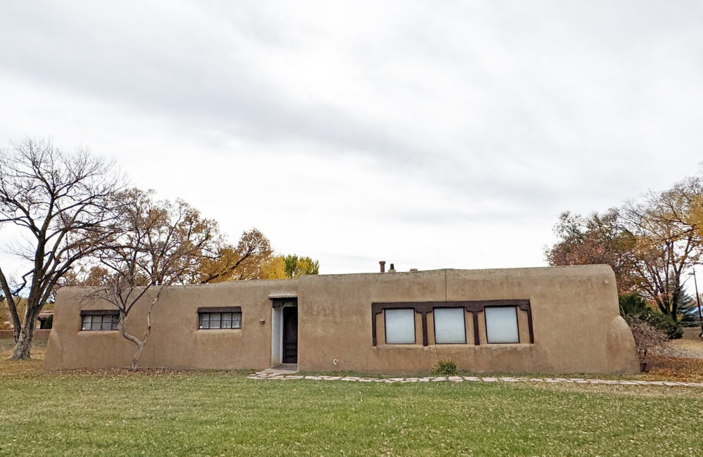315 Theodora Street, Taos NM 87571