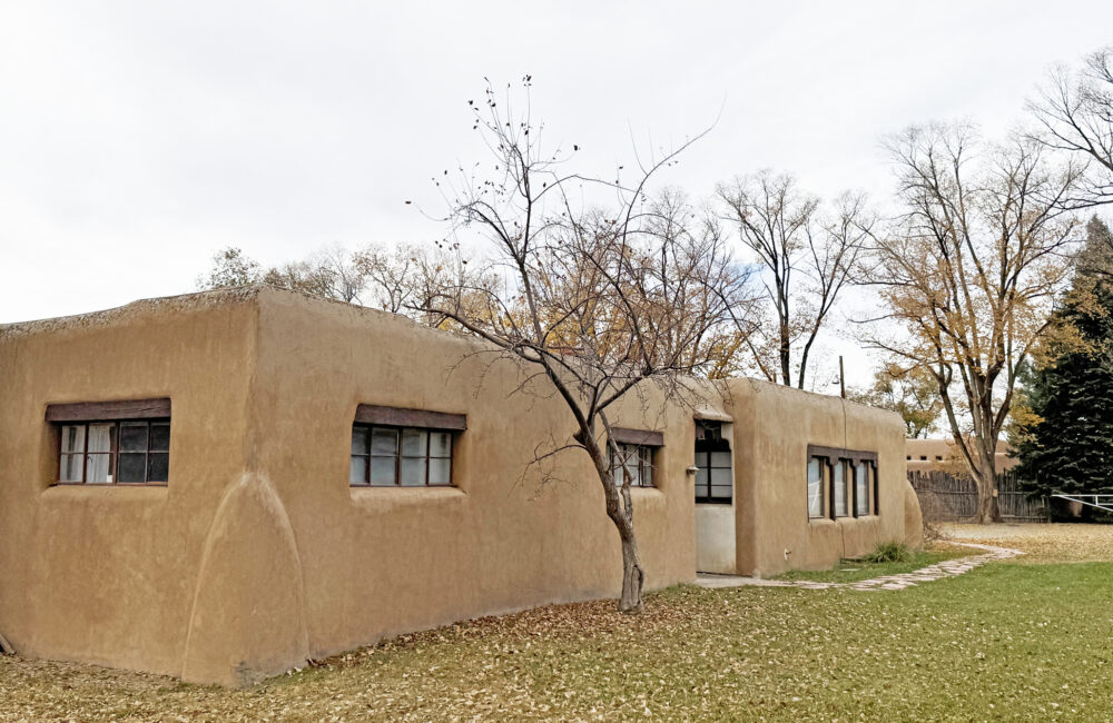315 Theodora Street, Taos NM 87571