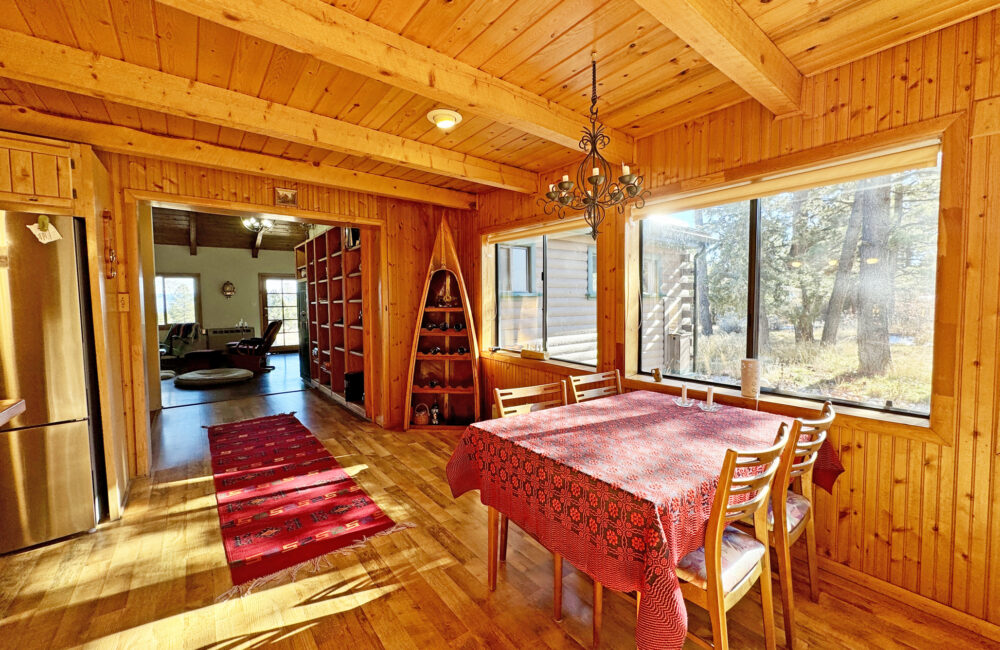 81 Forest Rd 222, Tres Piedras NM 87577