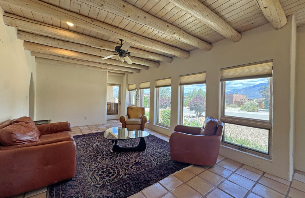 363 Monte Vista Road, Taos NM 87571