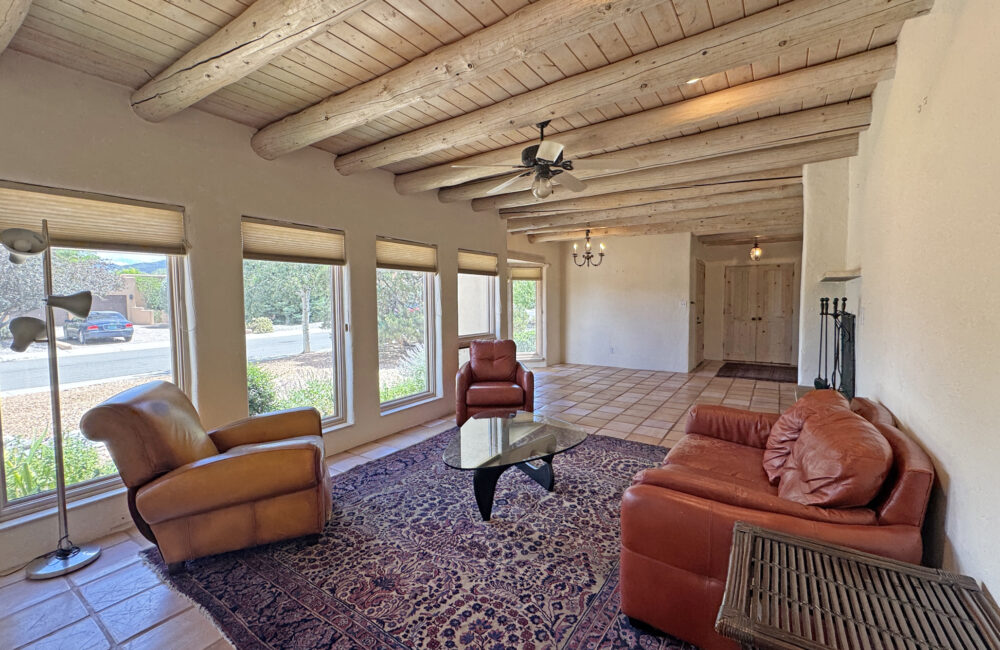 363 Monte Vista Road, Taos NM 87571