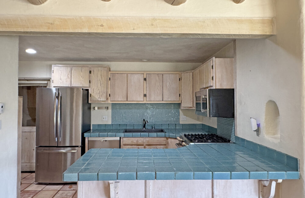 363 Monte Vista Road, Taos NM 87571
