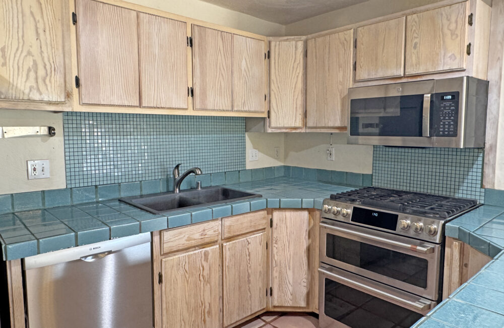 363 Monte Vista Road, Taos NM 87571