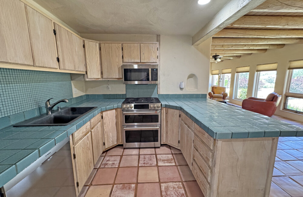 363 Monte Vista Road, Taos NM 87571