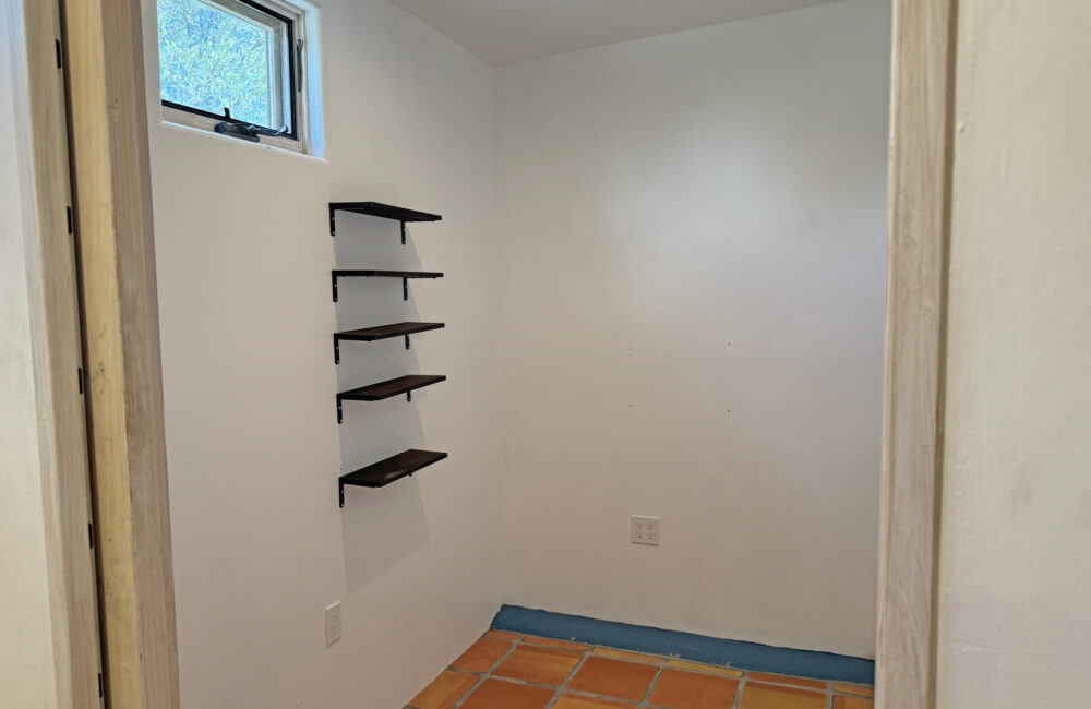 363 Monte Vista Road, Taos NM 87571